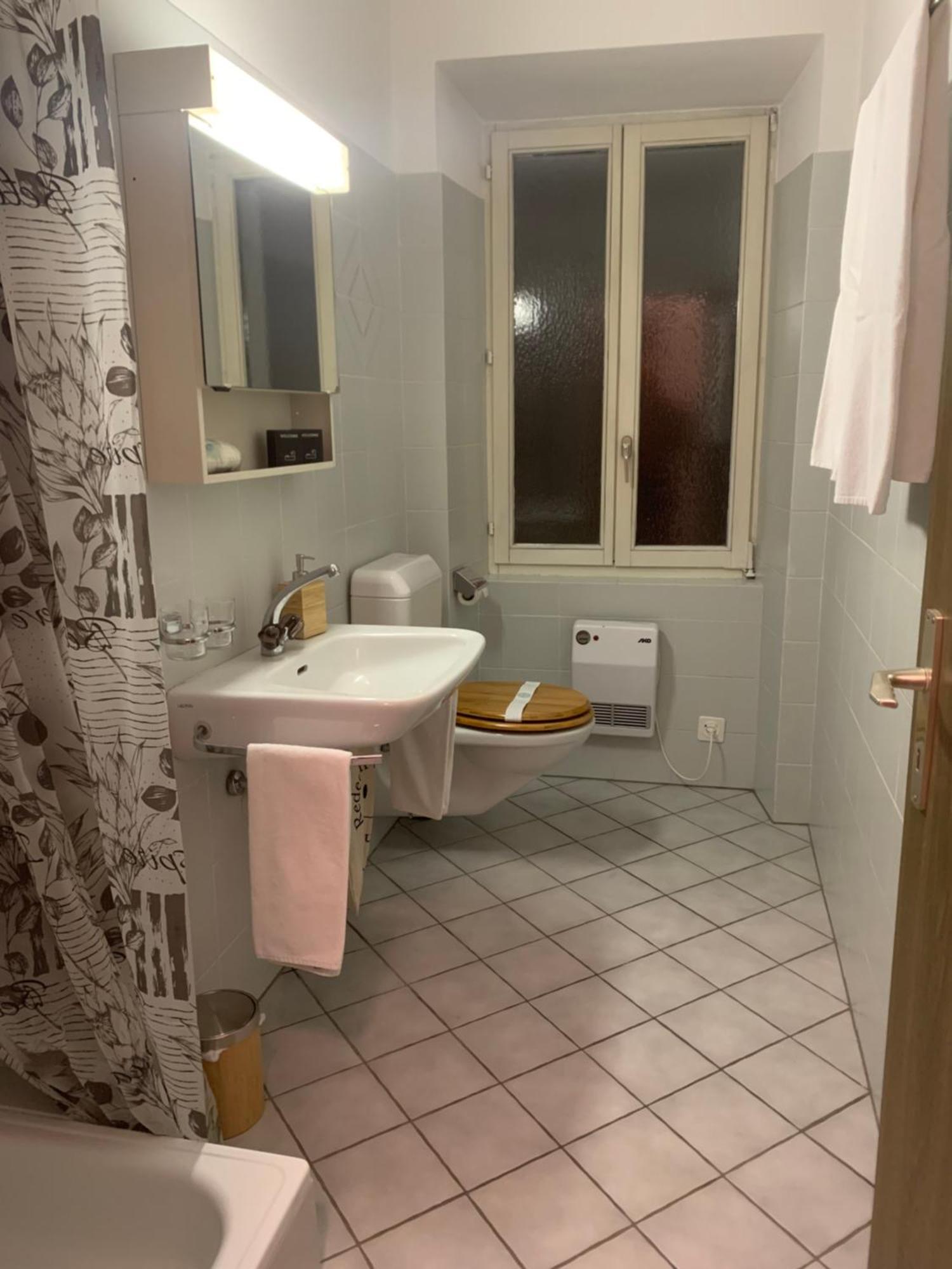 Piazza Grande House Apartment Locarno Room photo